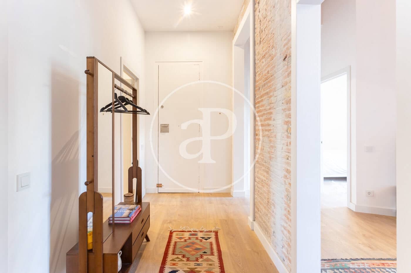 3 slaapkamer Appartement te huur in Barcelona stad - € 2.800 (Ref: 9525613)