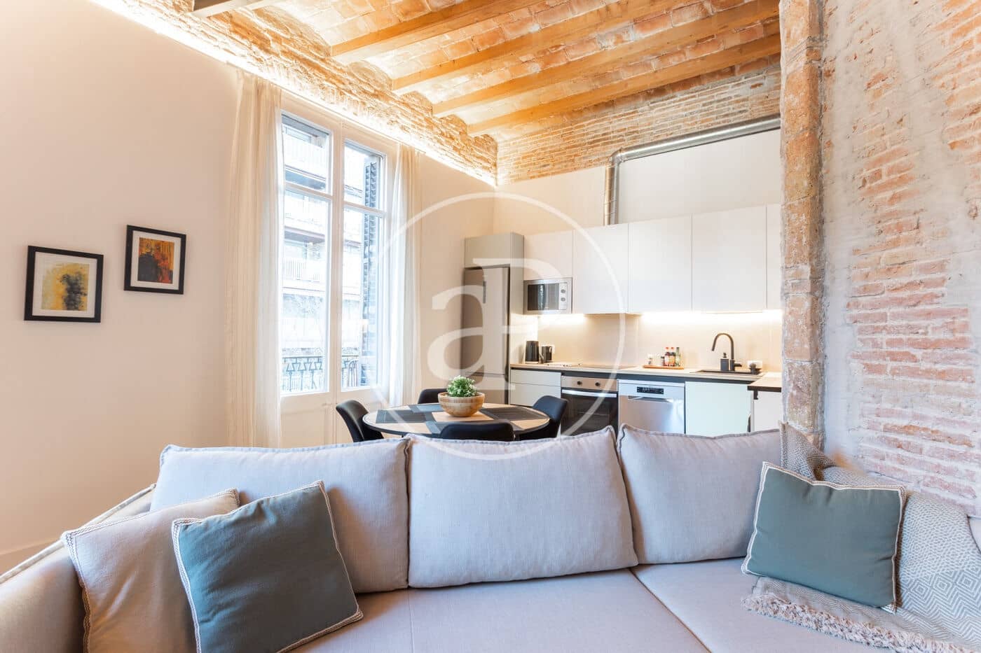 3 slaapkamer Appartement te huur in Barcelona stad - € 2.800 (Ref: 9525613)