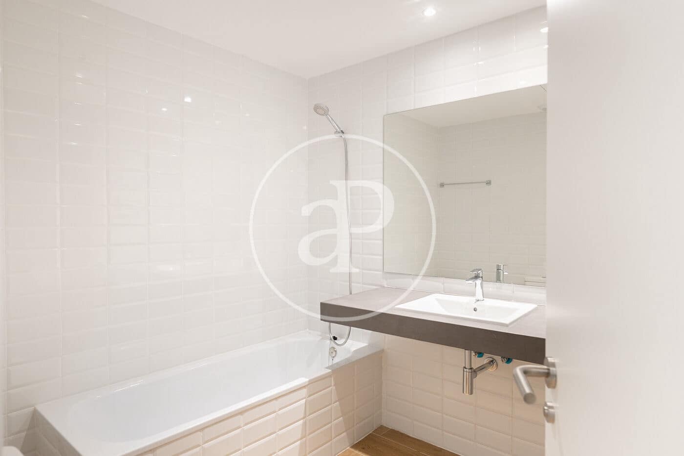 2 sypialnia Apartament do wynajęcia w Esplugues de Llobregat - 2 332 € (Ref: 9525614)