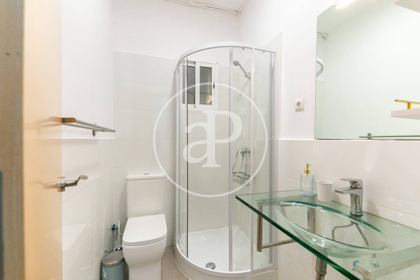 Apartamento de 3 habitaciones en Barcelona ciudad en alquiler - 1.750 € (Ref: 9525615)