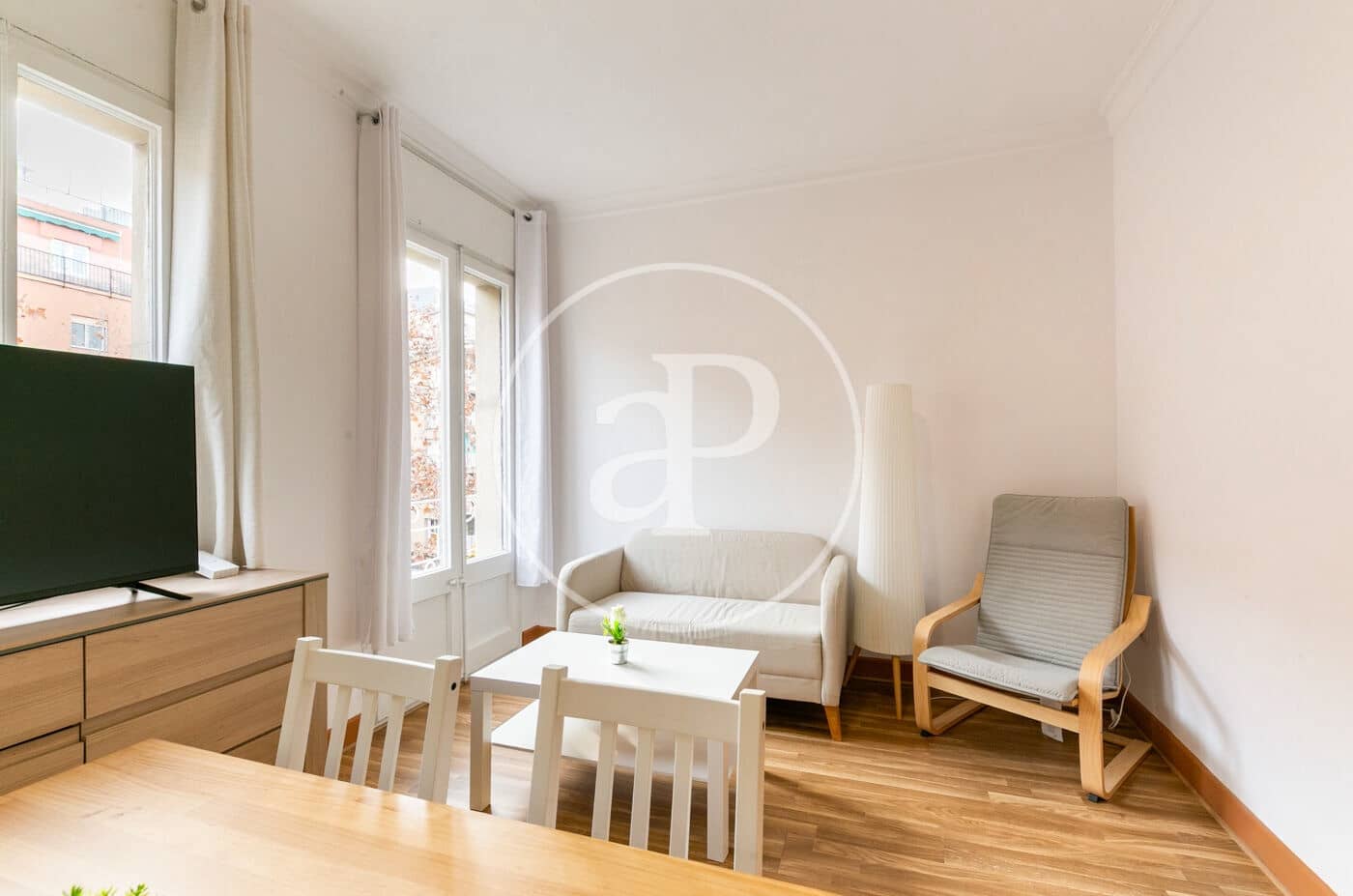 Apartamento de 3 habitaciones en Barcelona ciudad en alquiler - 1.750 € (Ref: 9525615)