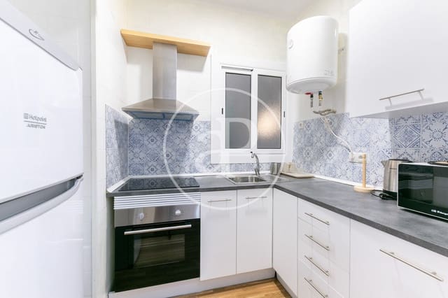 Apartamento de 3 habitaciones en Porta, Barcelona ciudad en alquiler - 1.750 € (Ref: 9525615)