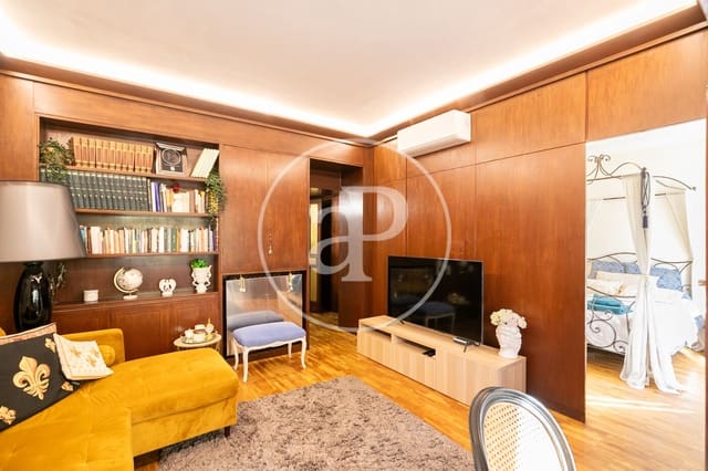 3 slaapkamer Appartement te koop in La Sagrada Família, Barcelona stad - € 580.000 (Ref: 9525616)