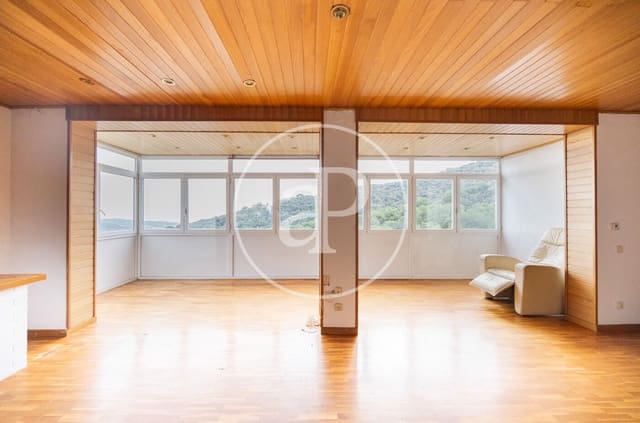 Chalet de 3 habitaciones en Alella en venta con piscina - 630.000 € (Ref: 9525617)