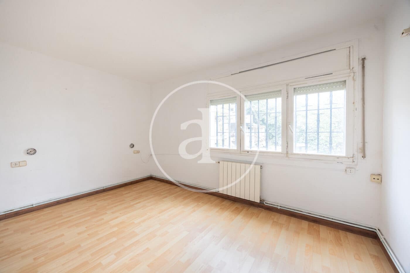 Chalet de 3 habitaciones en Alella en venta con piscina - 630.000 € (Ref: 9525617)