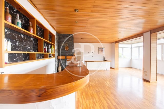 Chalet de 3 habitaciones en Alella en venta con piscina - 630.000 € (Ref: 9525617)