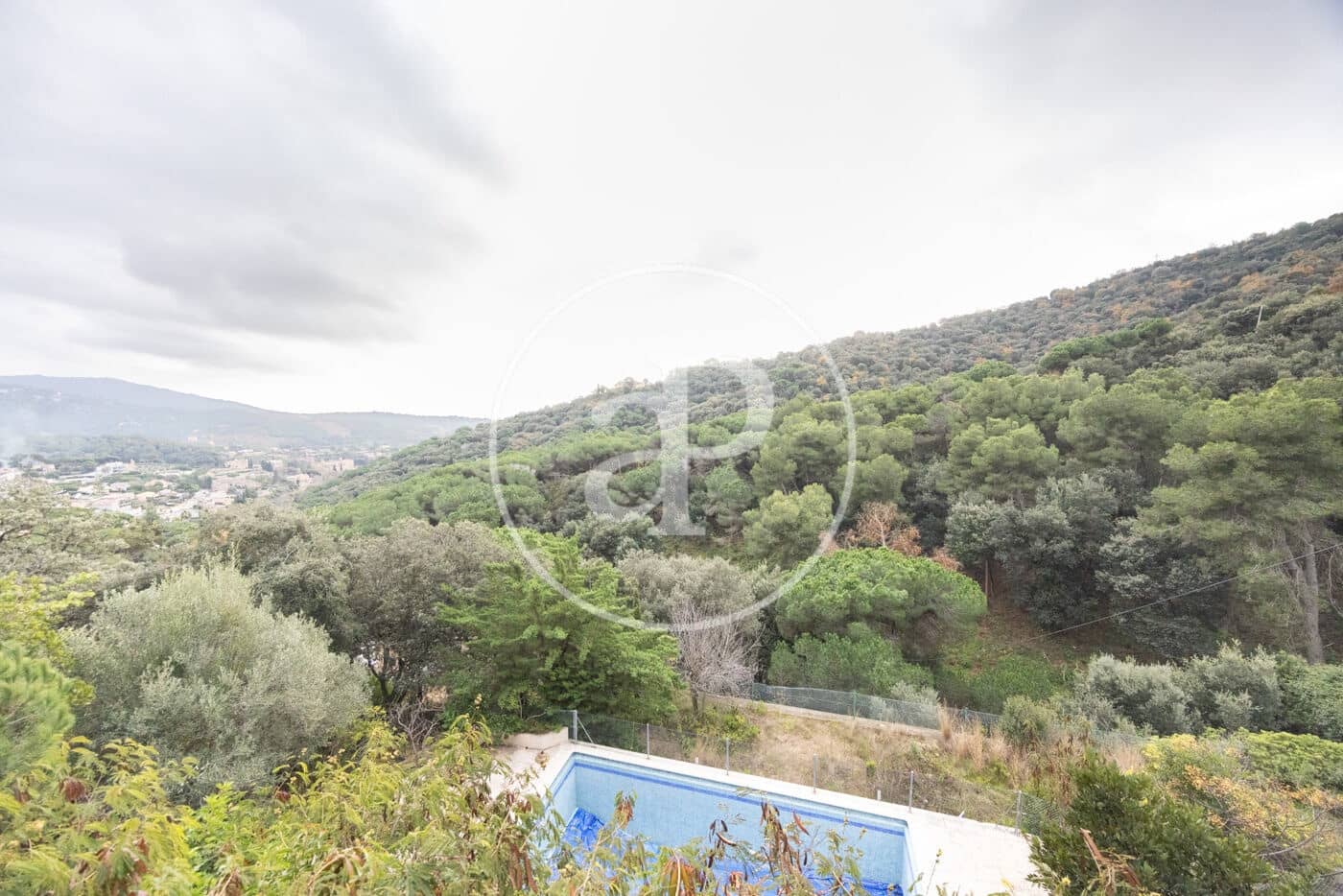 Chalet de 3 habitaciones en Alella en venta con piscina - 630.000 € (Ref: 9525617)