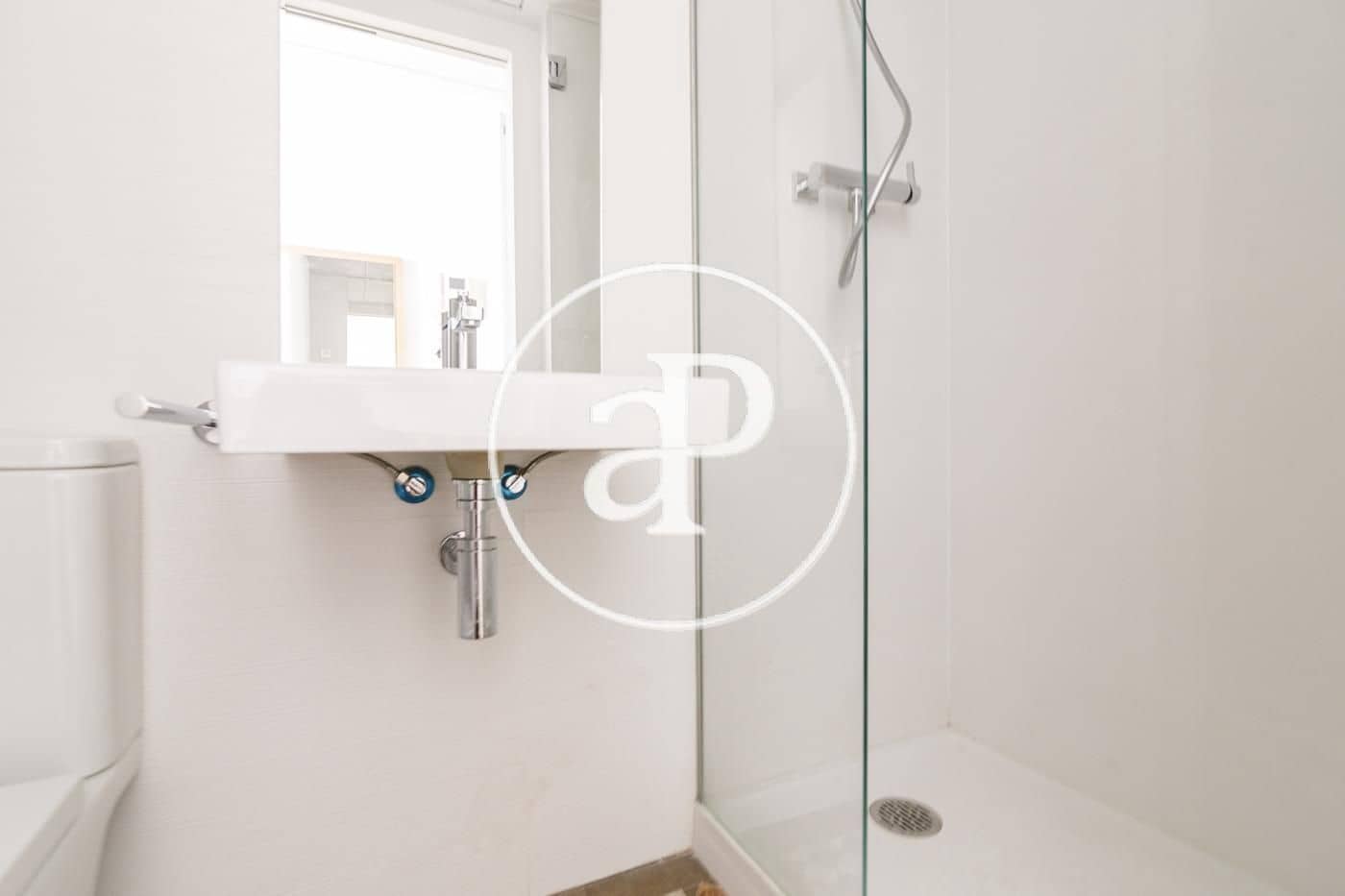 2 soverom Leilighet til leie i Barcelona by - € 3 050 (Ref: 9532700)