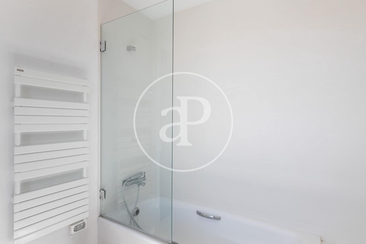 2 bedroom Apartment for rent in Barcelona city - € 3,050 (Ref: 9532700)