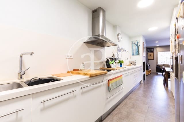 4 sypialnia Willa na sprzedaż w Terrassa - 590 000 € (Ref: 9535920)