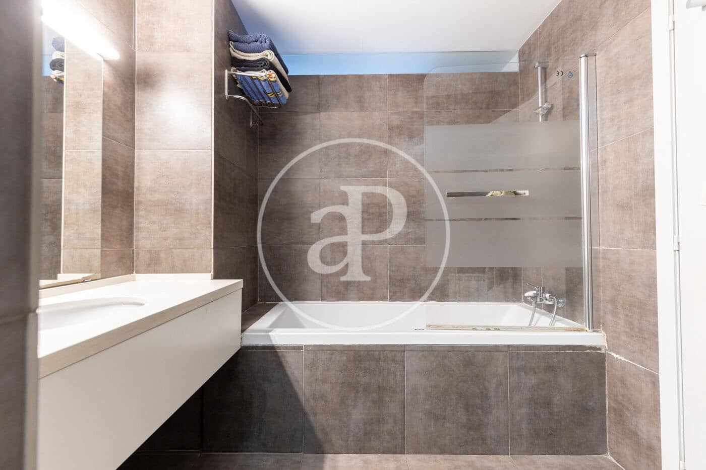 4 sypialnia Willa na sprzedaż w Terrassa - 590 000 € (Ref: 9535920)