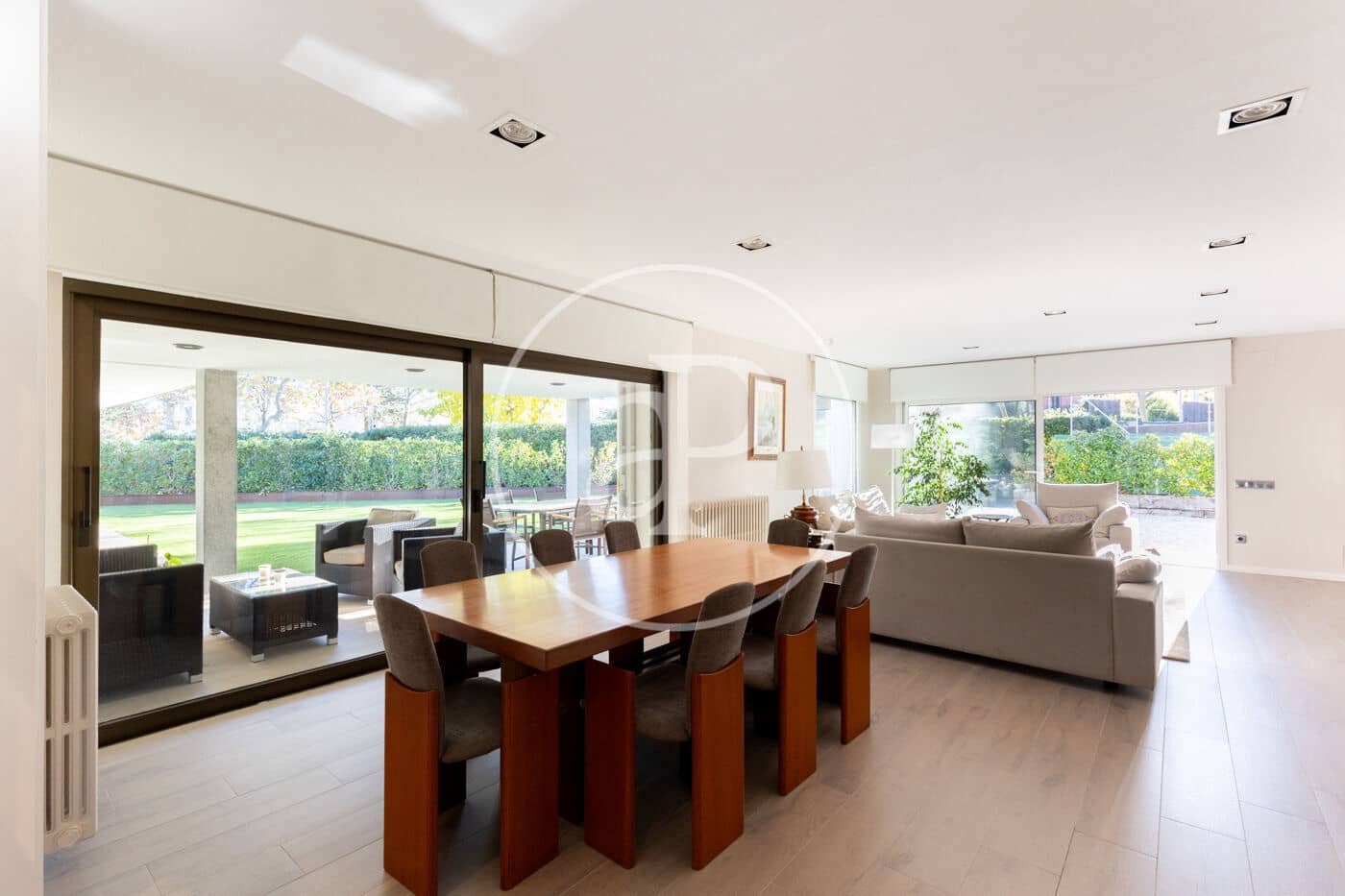 4 bedroom Apartment for rent in Matadepera - € 4,500 (Ref: 9535921)