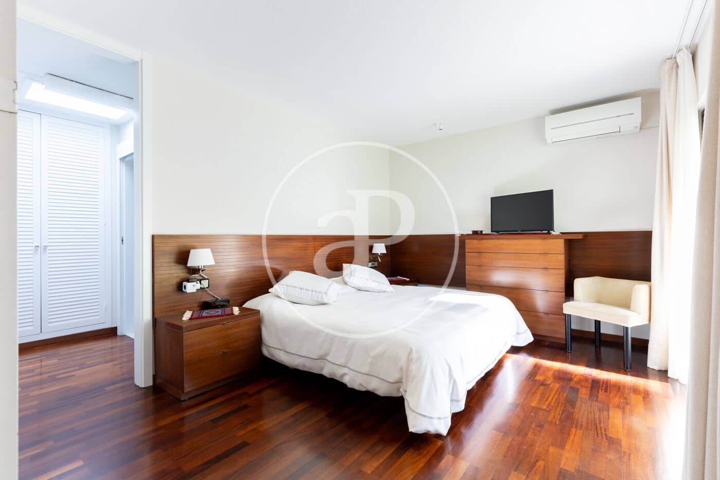 4 bedroom Apartment for rent in Matadepera - € 4,500 (Ref: 9535921)