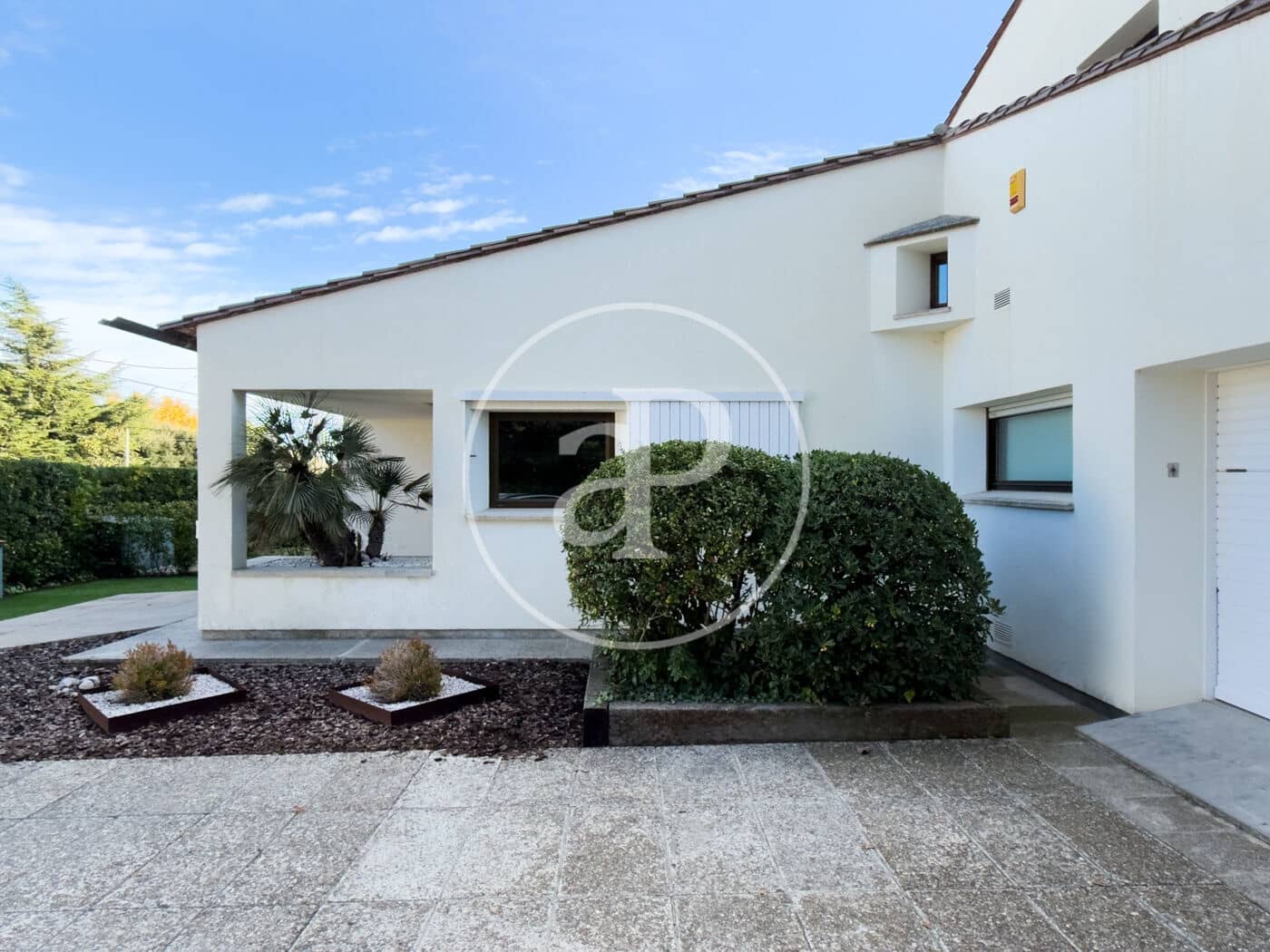 4 bedroom Apartment for rent in Matadepera - € 4,500 (Ref: 9535921)