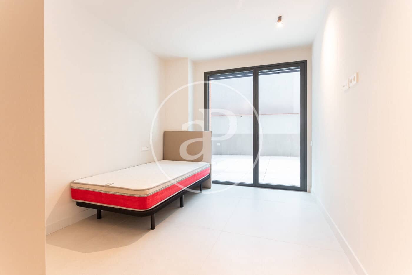 4 Zimmer Apartment zu vermieten in Barcelona Stadt mit Pool - 5.500 € (Ref: 9541085)