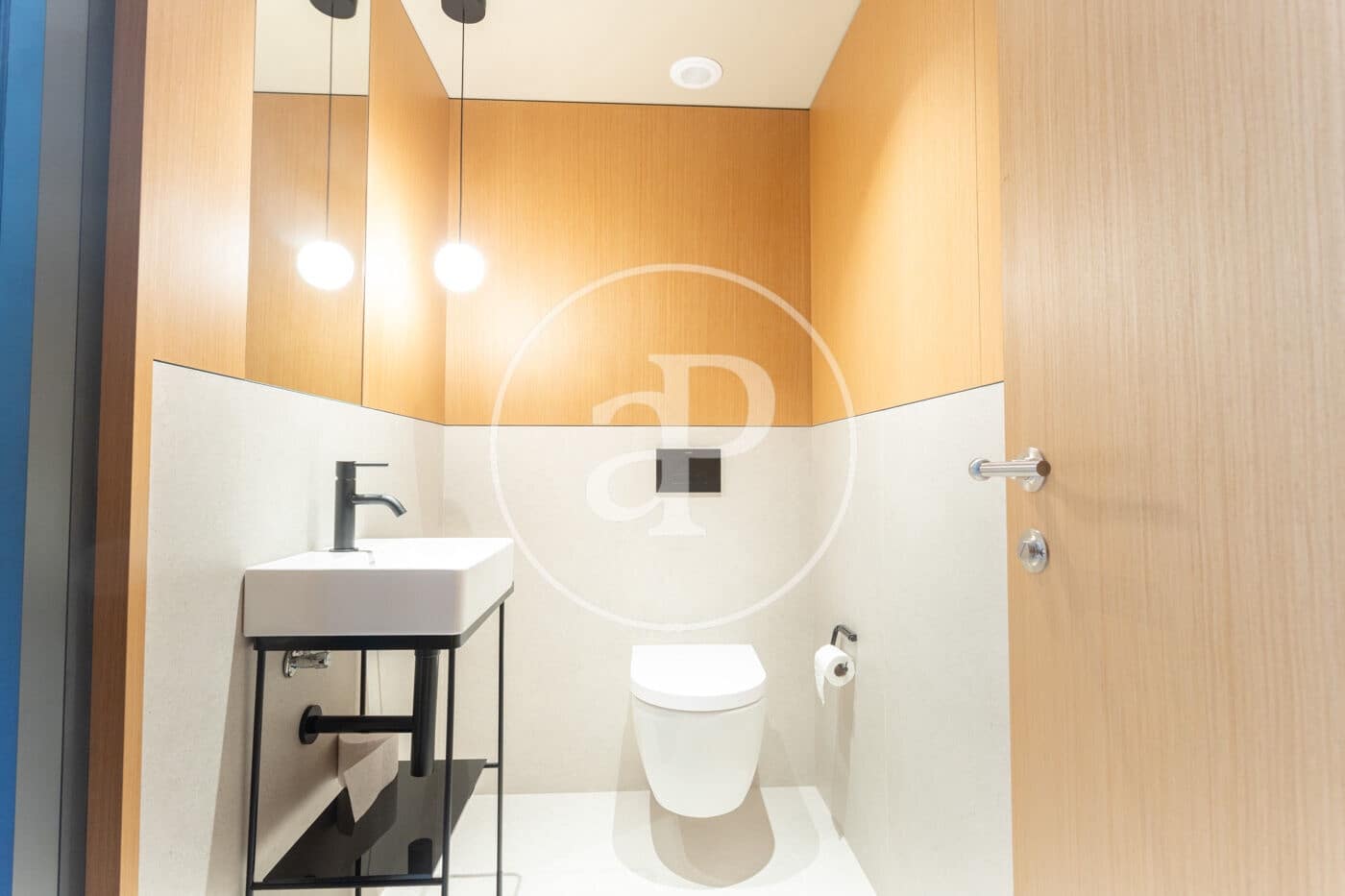 4 Zimmer Apartment zu vermieten in Barcelona Stadt mit Pool - 5.500 € (Ref: 9541085)