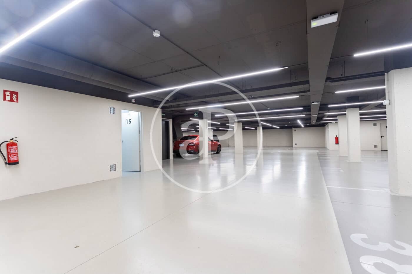 4 Zimmer Apartment zu vermieten in Barcelona Stadt mit Pool - 5.500 € (Ref: 9541085)