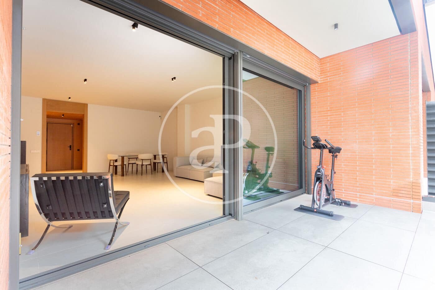 4 Zimmer Apartment zu vermieten in Barcelona Stadt mit Pool - 5.500 € (Ref: 9541085)