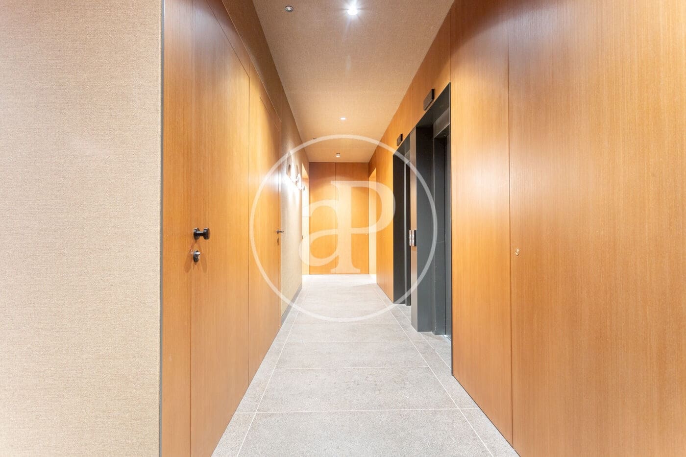 4 Zimmer Apartment zu vermieten in Barcelona Stadt mit Pool - 5.500 € (Ref: 9541085)