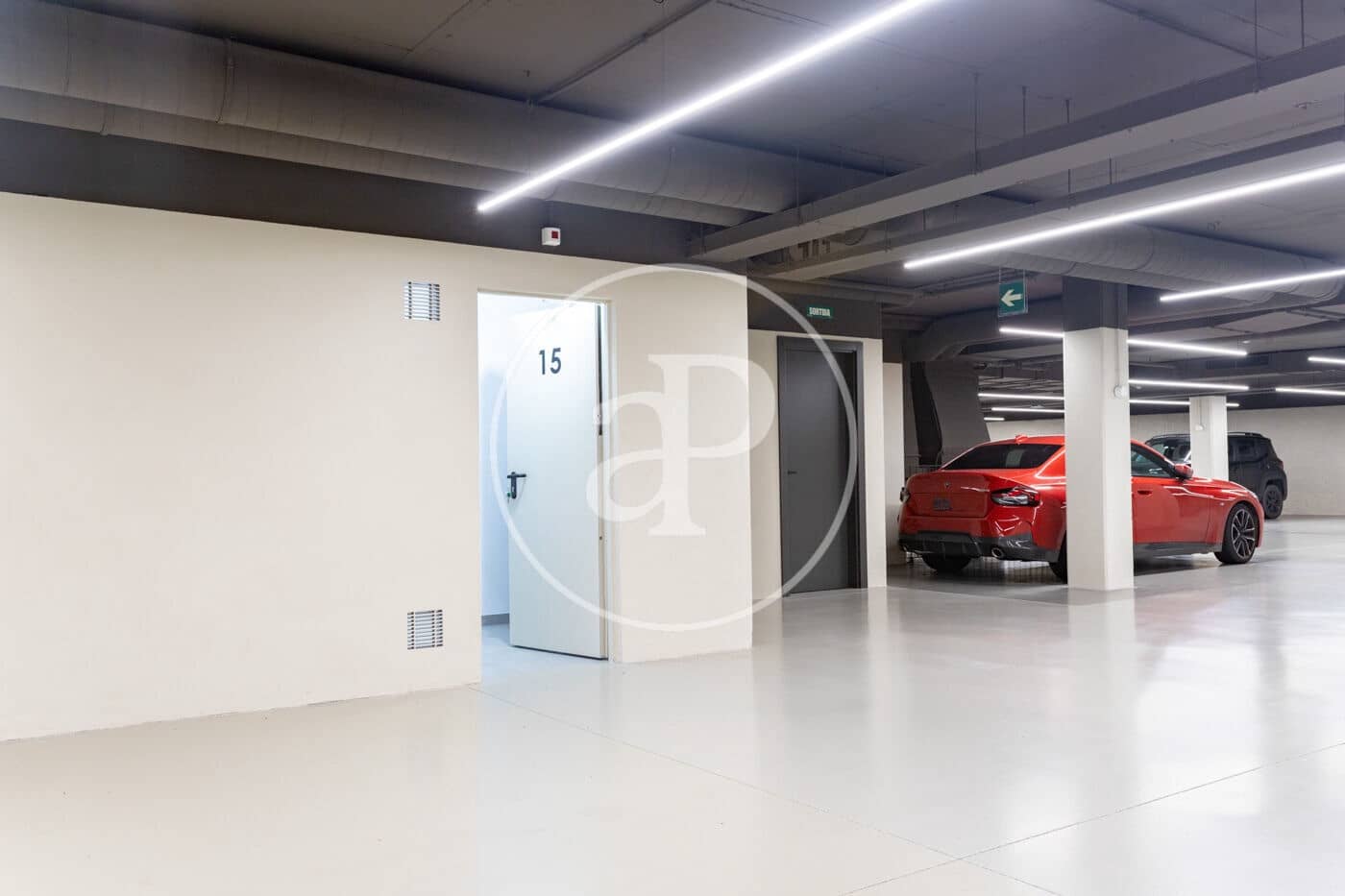 4 Zimmer Apartment zu vermieten in Barcelona Stadt mit Pool - 5.500 € (Ref: 9541085)