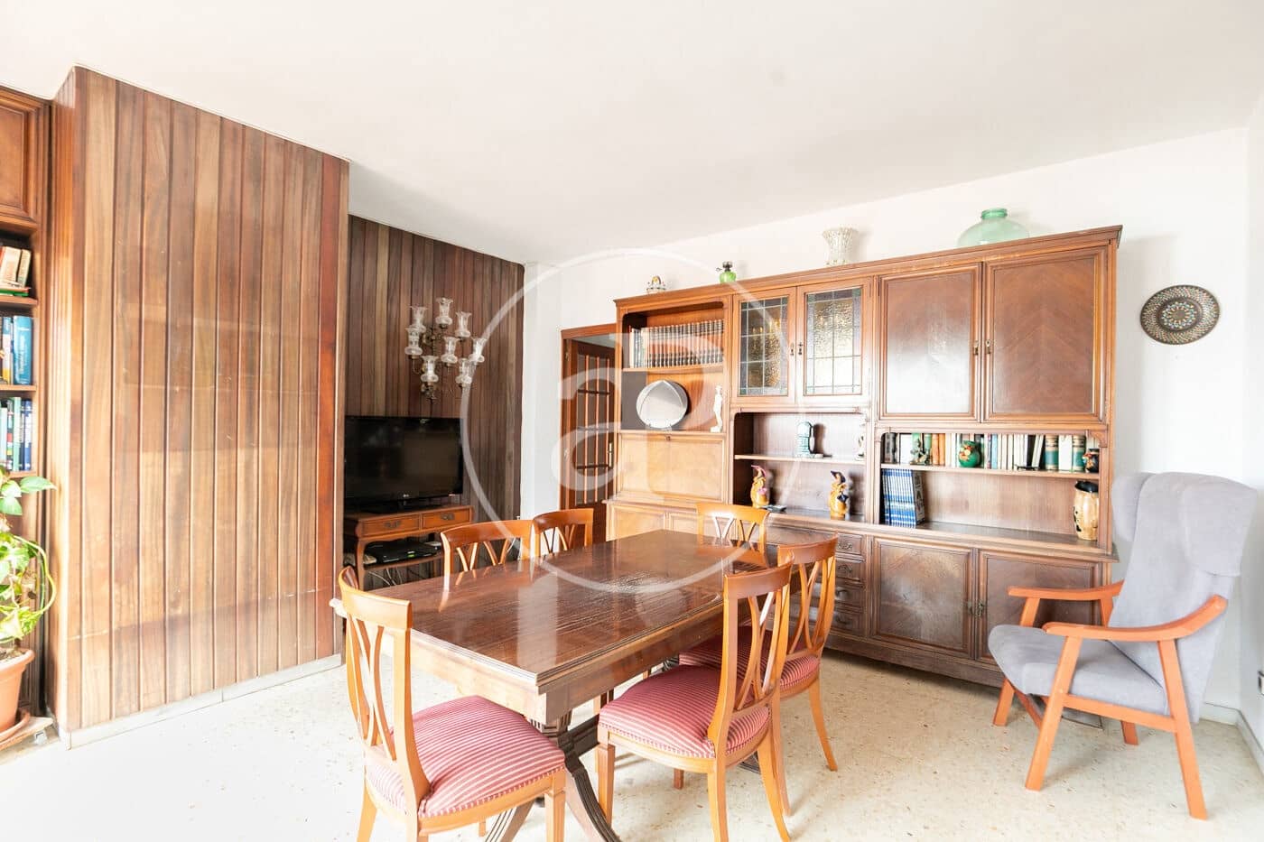 4 bedroom Penthouse for sale in L'Hospitalet de Llobregat - € 465,000 (Ref: 9541086)
