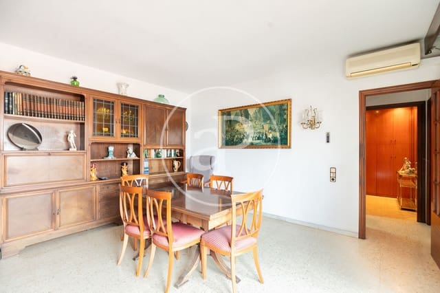 4 chambre Penthouse à vendre à L'Hospitalet de Llobregat - 465 000 € (Ref: 9541086)