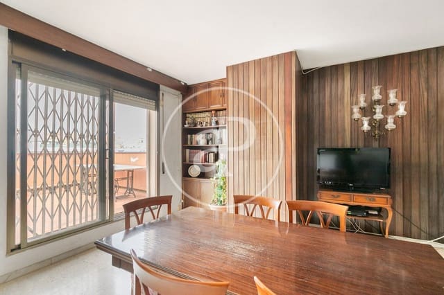 4 chambre Penthouse à vendre à L'Hospitalet de Llobregat - 465 000 € (Ref: 9541086)