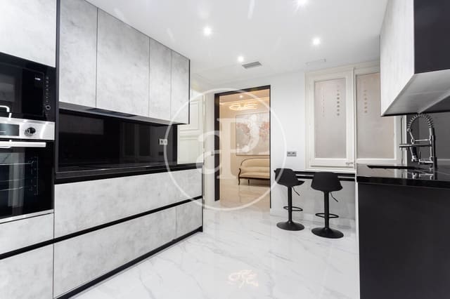 2 slaapkamer Appartement te huur in Les Corts, Barcelona stad - € 3.300 (Ref: 9541087)