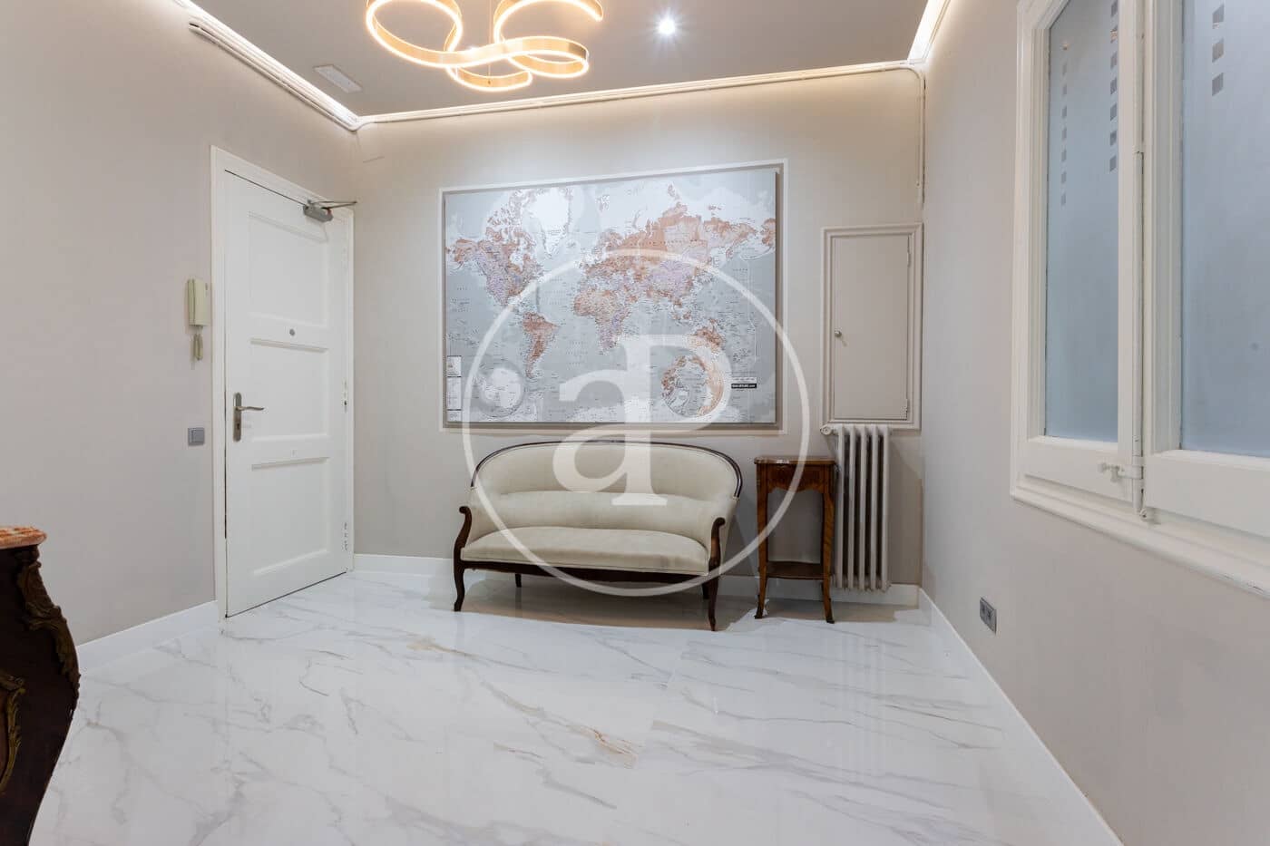 2 slaapkamer Appartement te huur in Barcelona stad - € 3.300 (Ref: 9541087)