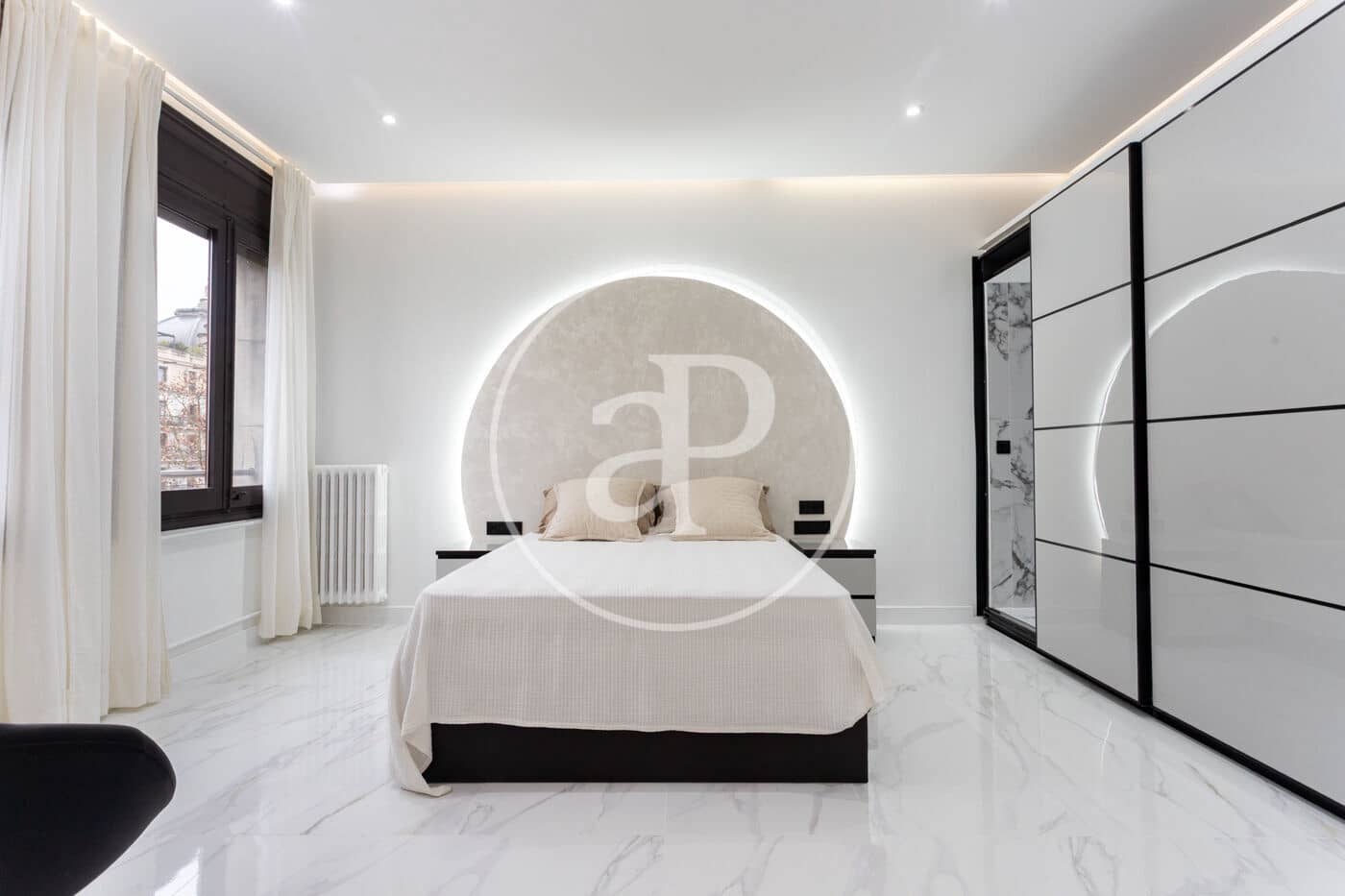 2 slaapkamer Appartement te huur in Barcelona stad - € 3.300 (Ref: 9541087)