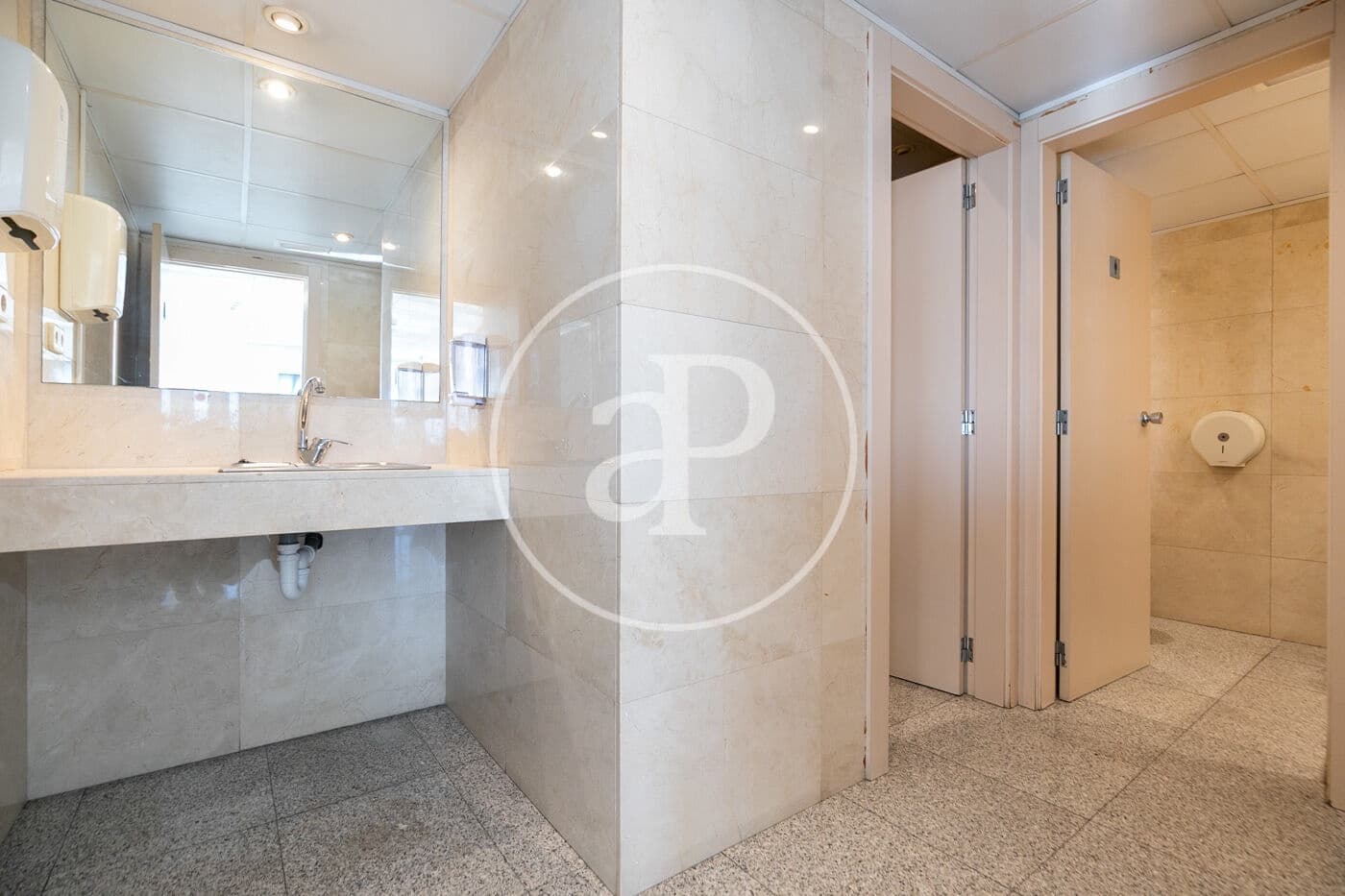 2 quarto Apartamento para venda em Barcelona cidade - 730 000 € (Ref: 9543590)