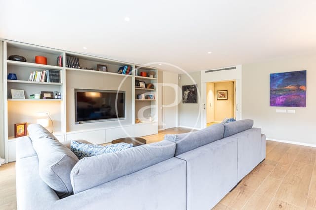 5 sypialnia Apartament na sprzedaż w Sant Cugat del Vallès z basenem - 1 590 000 € (Ref: 9548167)