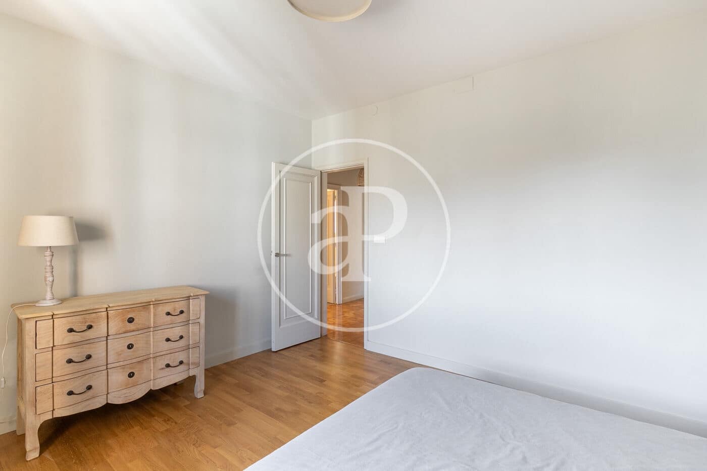 4 bedroom Apartment for rent in Barcelona city - € 2,151 (Ref: 9551466)