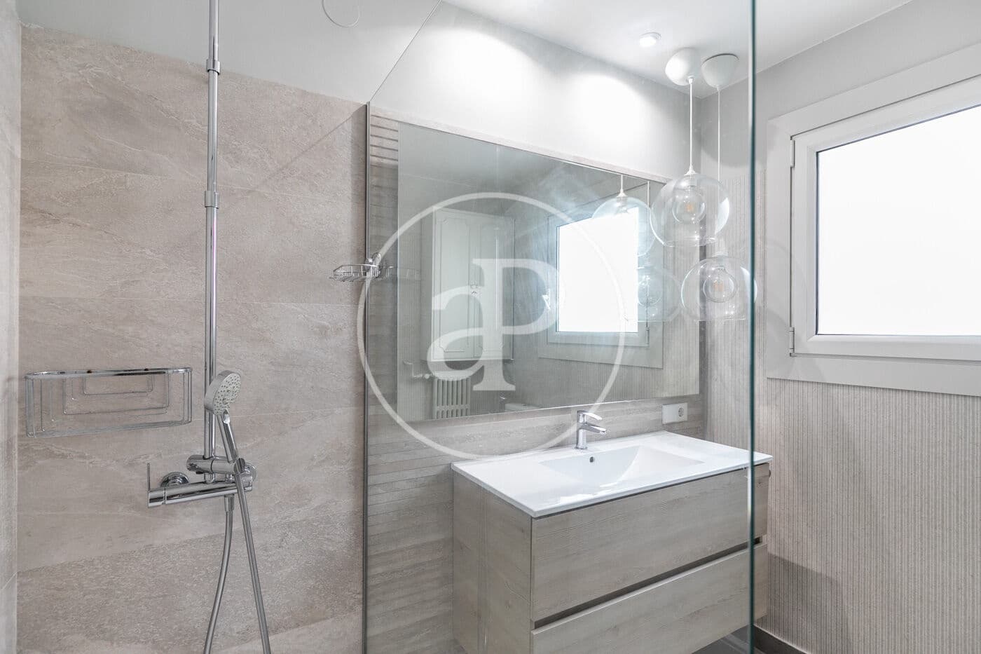 4 bedroom Apartment for rent in Barcelona city - € 2,151 (Ref: 9551466)