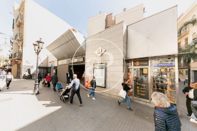 4 slaapkamer Appartement te koop in La Vila de Gràcia, Barcelona stad - € 1.300.000 (Ref: 9551467)