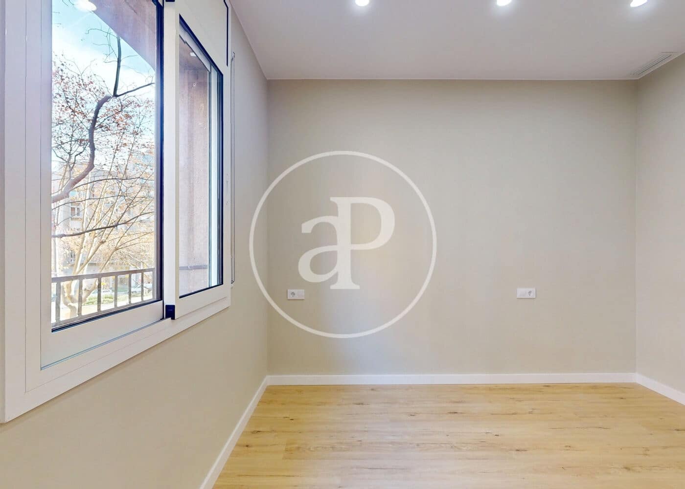 2 sovrum Lägenhet till salu i Barcelona stad - 386 000 € (Ref: 9555821)