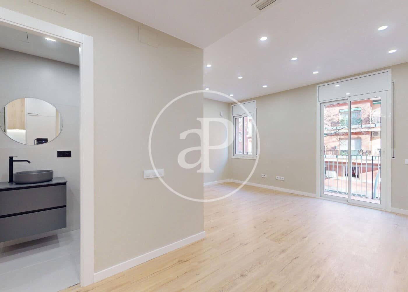 2 sovrum Lägenhet till salu i Barcelona stad - 386 000 € (Ref: 9555821)