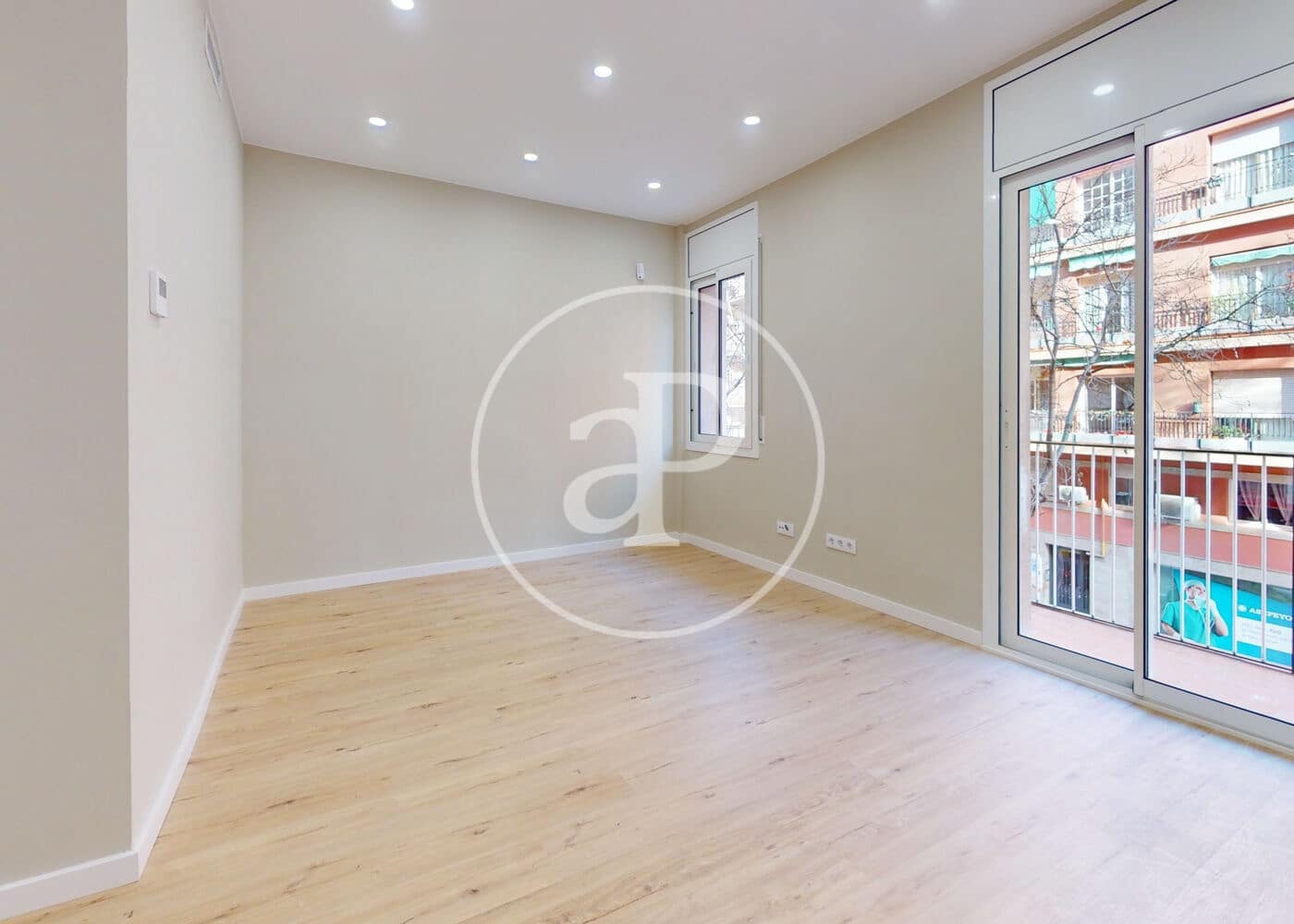 2 sovrum Lägenhet till salu i Barcelona stad - 386 000 € (Ref: 9555821)