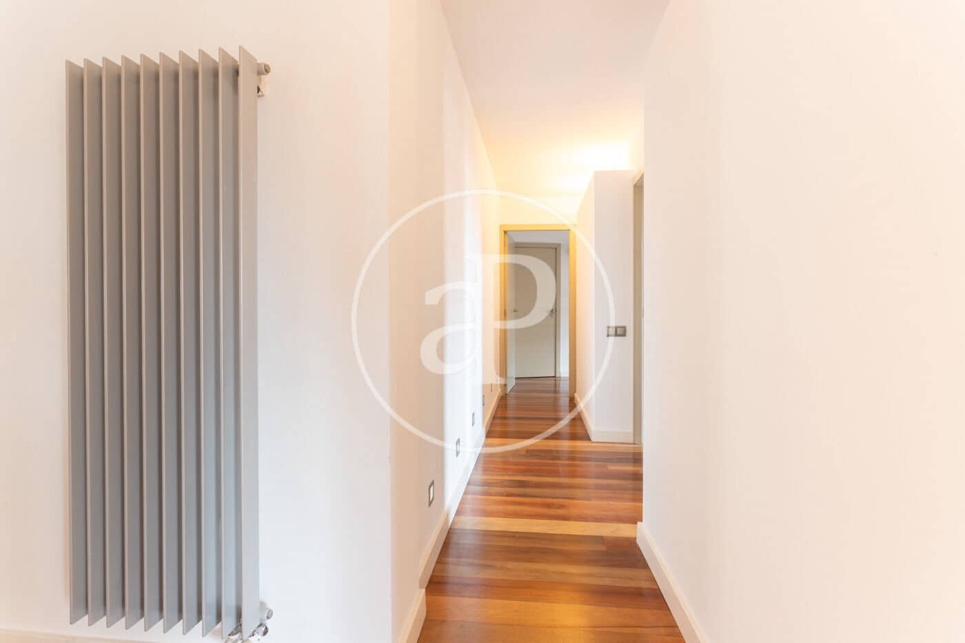 5 soveværelse Lejlighed til leje i Barcelona by - € 6.800 (Ref: 9561779)