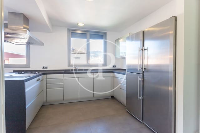 5 soveværelse Lejlighed til leje i Les Tres Torres, Barcelona by - € 6.800 (Ref: 9561779)