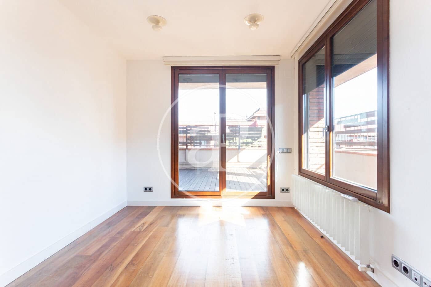 5 soveværelse Lejlighed til leje i Barcelona by - € 6.800 (Ref: 9561779)