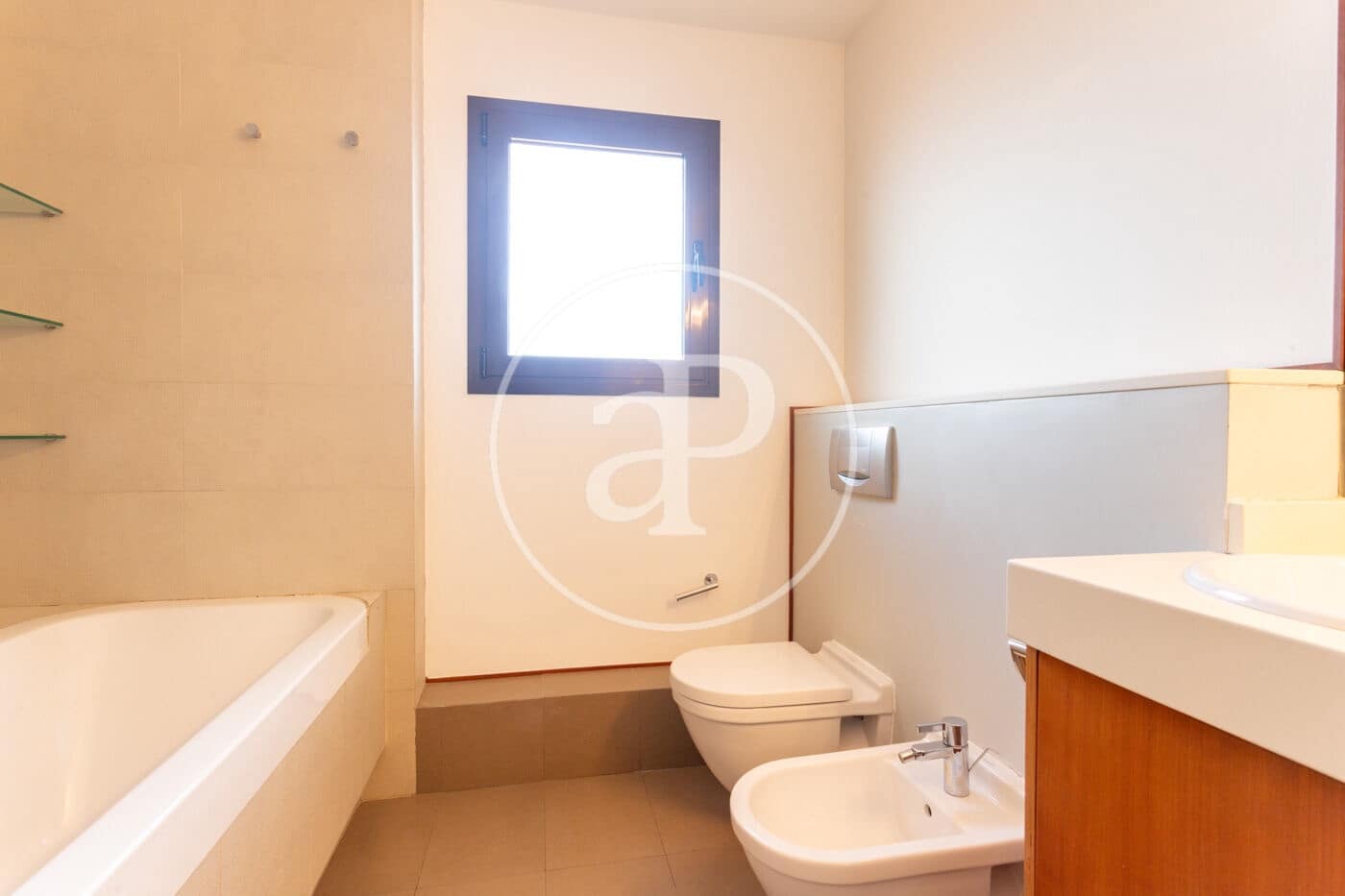 5 soveværelse Lejlighed til leje i Barcelona by - € 6.800 (Ref: 9561779)