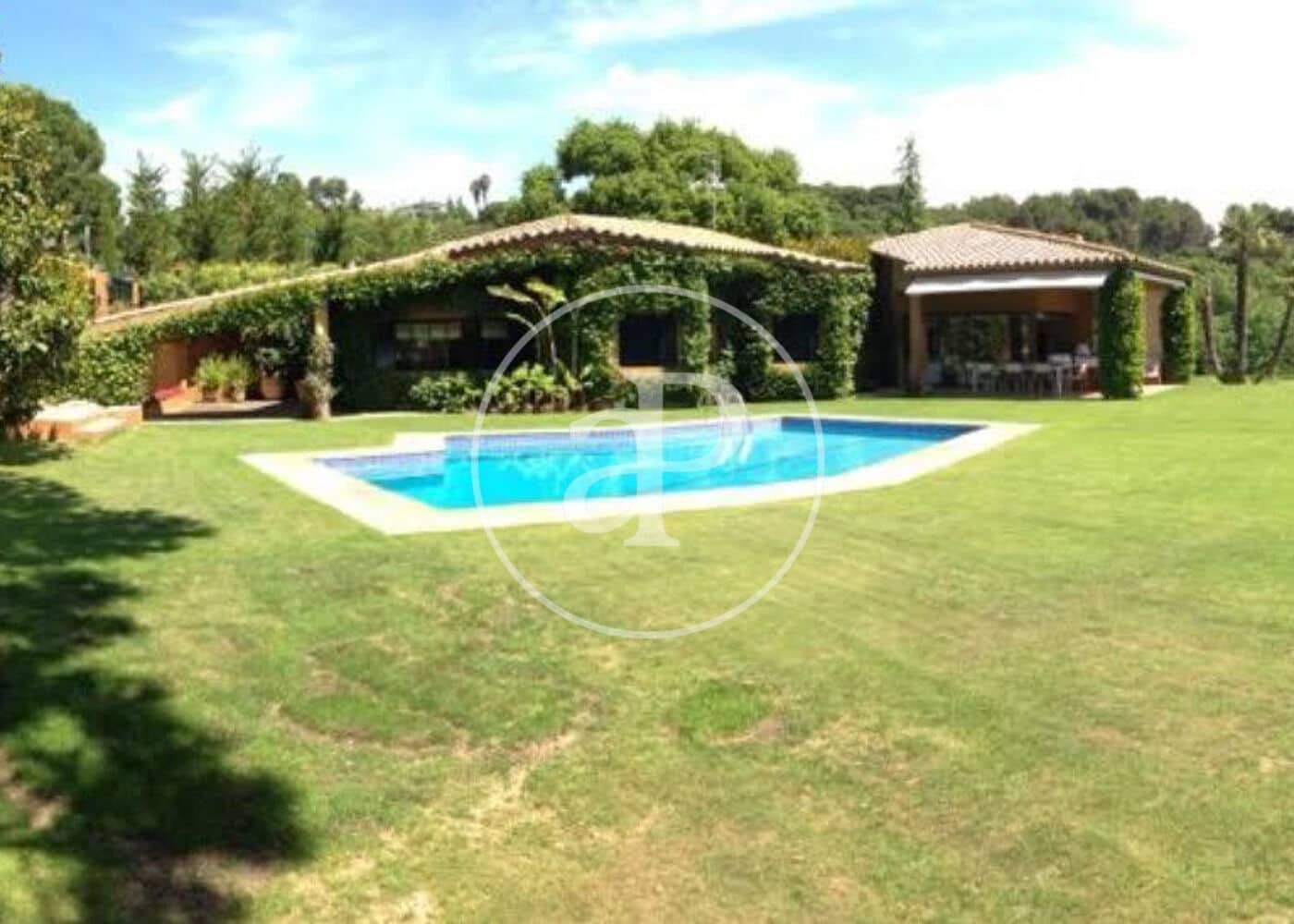 Chalet de 5 habitaciones en Sant Andreu de Llavaneres en venta con piscina - 1.800.000 € (Ref: 9571153)