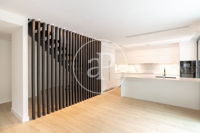 3 bedroom Apartment for rent in Sarrià, Barcelona city with pool - € 3,600 (Ref: 9571154)