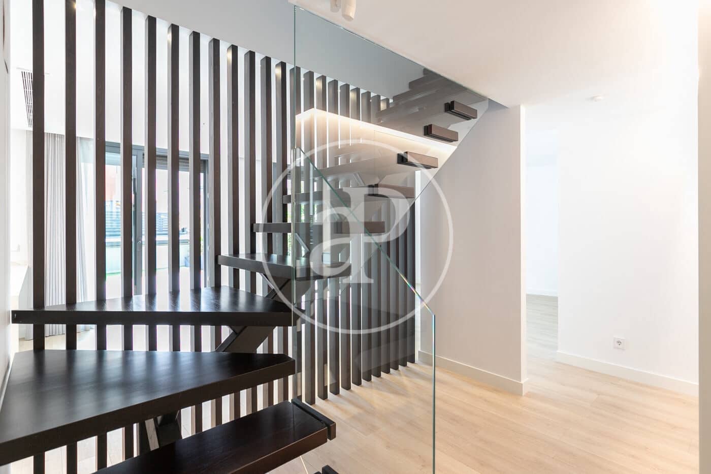 3 bedroom Apartment for rent in Barcelona city with pool - € 3,600 (Ref: 9571154)