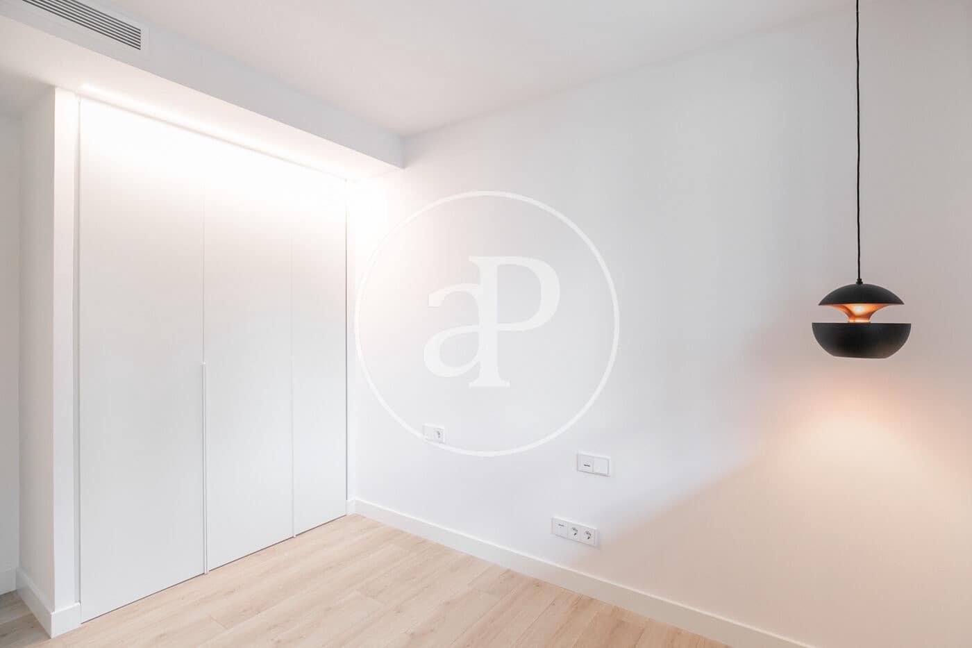 3 bedroom Apartment for rent in Barcelona city with pool - € 3,600 (Ref: 9571154)