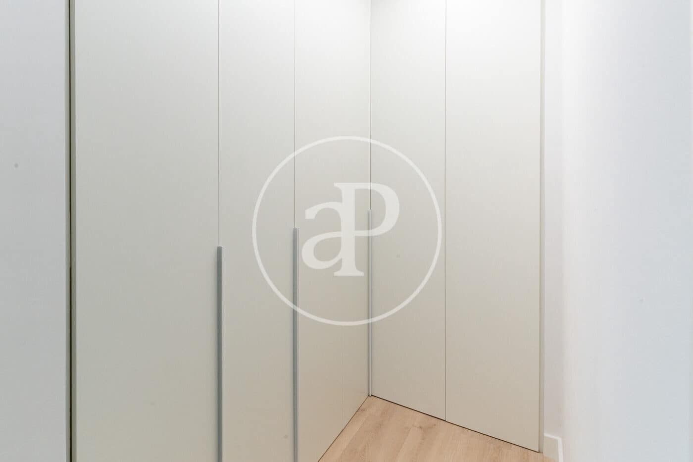 3 bedroom Apartment for rent in Barcelona city with pool - € 3,600 (Ref: 9571154)