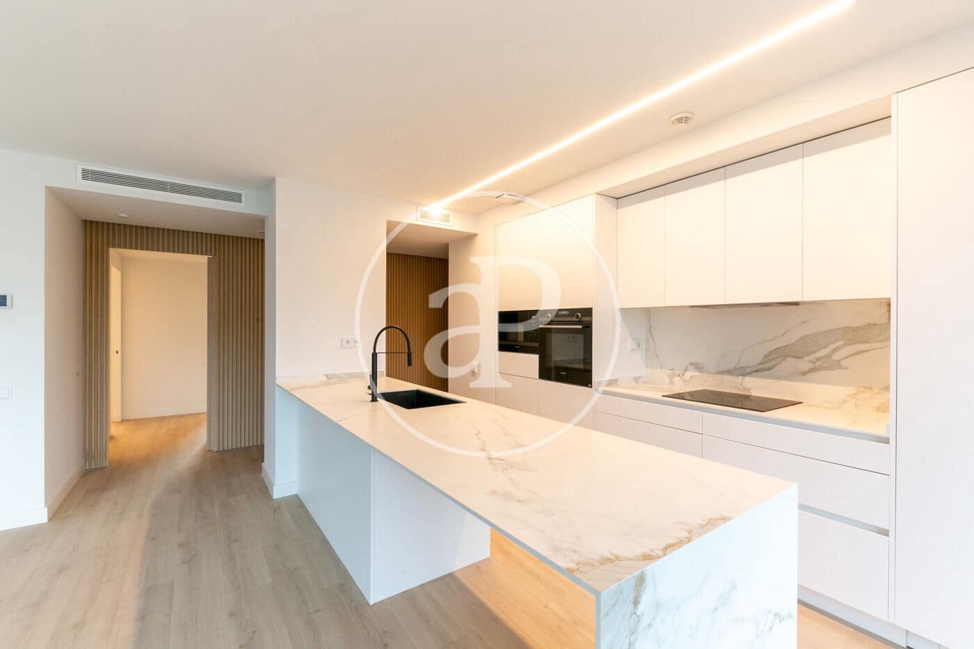 3 bedroom Apartment for rent in Barcelona city with pool - € 3,600 (Ref: 9571154)