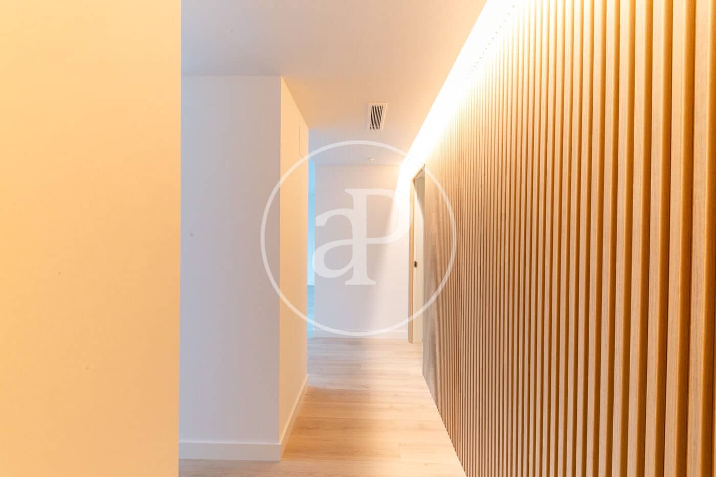 3 bedroom Apartment for rent in Barcelona city with pool - € 3,600 (Ref: 9571154)