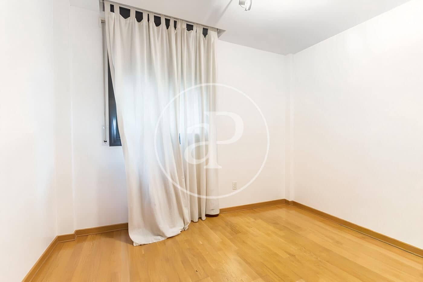 4 makuuhuone Huoneisto myytävänä paikassa Sant Cugat del Valles mukana uima-altaan - 650 000 € (Ref: 9571155)